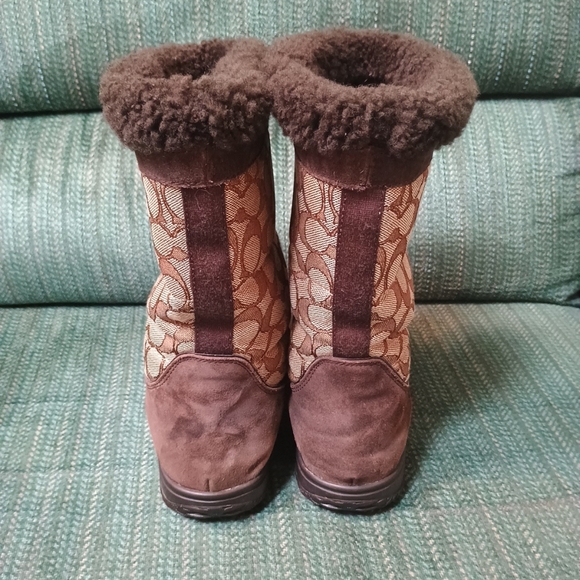 COACH Sherman Signature C Brown Suede  Boots Sz 6B & NWT Merona Wallet - Picture 4 of 11